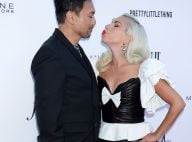Lady Gaga : Sublime remettante d'award devant Adriana Lima