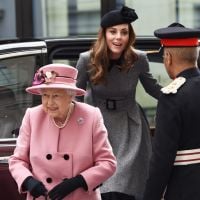 Kate Middleton et la reine : ce drôle de moment complice dans leur voiture