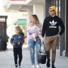 Exclusif - Hilary Duff avec son fils Luca, son compagnon Matthew Koma et leur fille Banks font du shopping à Studio City le 16 février 2019