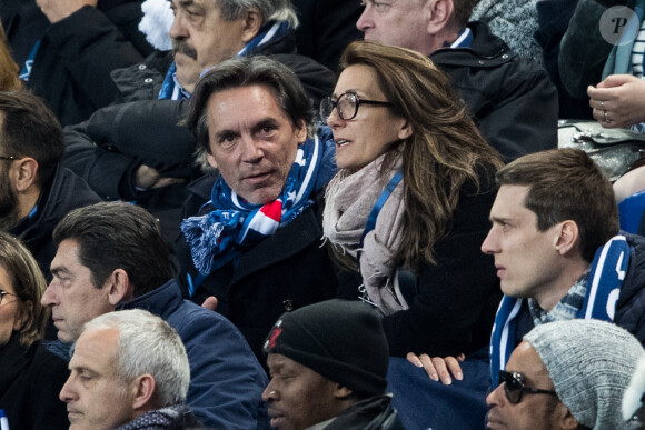 Semi-exclusif - Anne-Claire Coudray et son compagnon Nicolas Vix - People assistent au match des éliminatoires de l'Euro 2020 entre la France et l'Islande au Stade de France à Saint-Denis le 25 mars 2019. La france a remporté le match sur le score de 4-0.