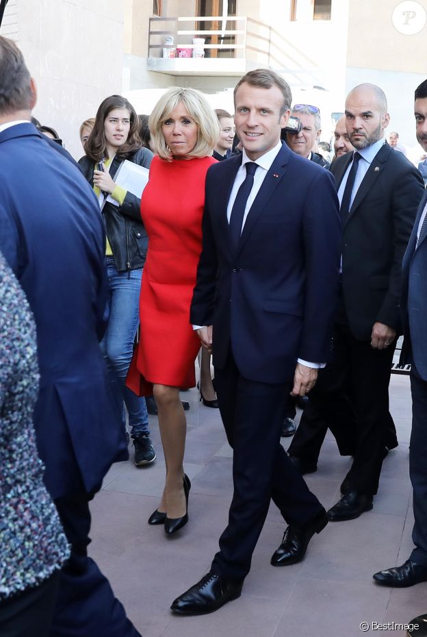 Le président de la République française Emmanuel Macron et sa femme la Première Dame Brigitte Macron (Trogneux) - Le président de la République française et sa femme la Première Dame visitent la Maison Charles-Aznavour à Erevan, Arménie, le 11 octobre 2018. © Dominique Jacovides/Bestimage