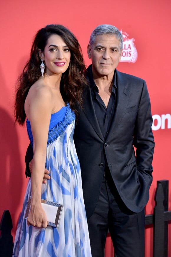 Amal, 41 ans et son mari, George Clooney, 57 ans, le 22 octobre 2017 à Los Angeles.