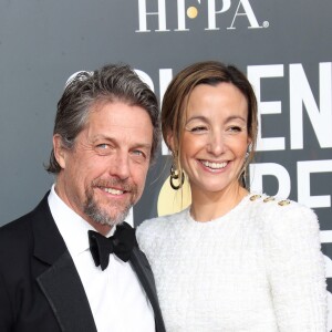 Hugh Grant, 58 ans, et Anna Eberstein, 39 ans, à Los Angeles, le 6 janvier 2019.