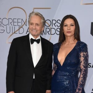 Catherine Zeta-Jones et Michael Douglas à Los Angeles, le 27 janvier 2019. Ils ont 25 ans d'écart. 