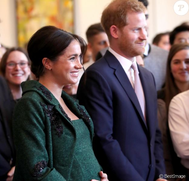 Le prince Harry, duc de Sussex, Meghan Markle, enceinte, duchesse de Sussex, lors de leur visite à Canada House dans le cadre d'une cérémonie pour la Journée du Commonwealth à Londres le 11 mars 2019.