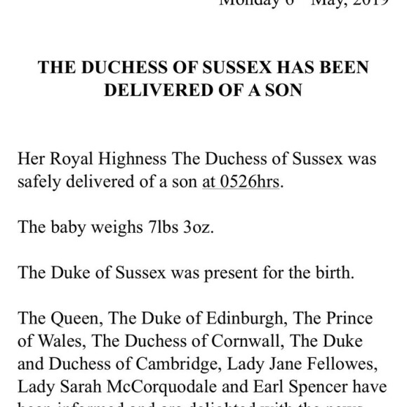 Communiqué de la monarchie britannique concernant la naissance, le 6 mai 2019, du premier enfant du prince Harry et de Meghan Markle, duchesse de Sussex.