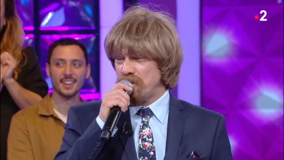 Marc Lavoine et Nagui piègent une candidate dans "N'oubliez pas les paroles" sur France 2, le 1er avril 2019.