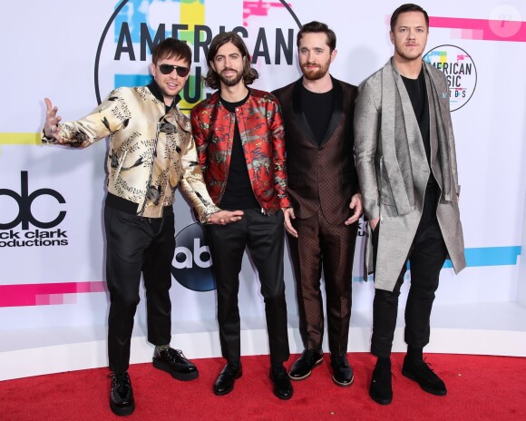 Dan Reynolds, chanteur du groupe Imagine Dragons, et sa femme Aja Volkman, se séparent après sept ans de mariage.