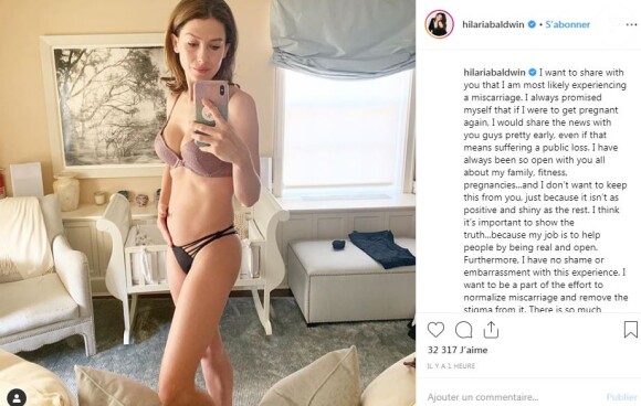 Hilaria Baldwin annonce être en train de vivre une fausse couche sur Instagram le 4 avril 2019.