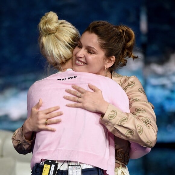 Les soeurs Marie-Ange et Laetitia Casta - Enregistrement de l'émission "Che Temp Che Fa" à Milan en Italie le 7 avril 2019