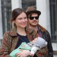 Exclusif - Sophie Ellis Bextor et son mari Richard Jones se promènent avec leur bébé à Londres, le 23 février 2019.