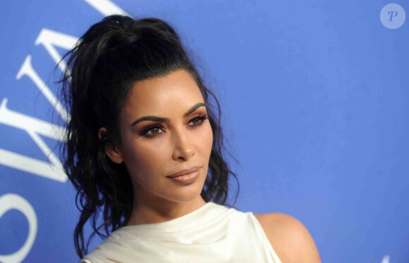 Kim Kardashian lors du photocall de la soirée CFDA Fashion Awards au musée de Brooklyn à New York le 4 juin 2018.