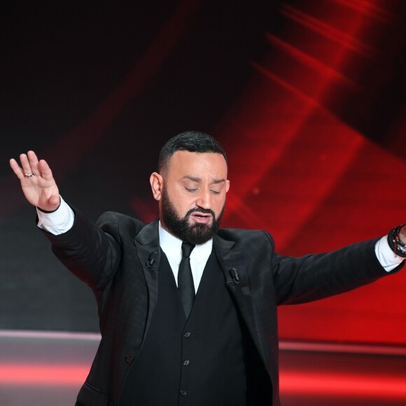 Exclusif - Le "grand débat national" s'est invité sur le plateau de l'émission Balance ton post! , présenté par l'animateur Cyril Hanouna sur C8 vendredi soir 25 janvier 2019 . © Sebastien Valiela / Bestimage