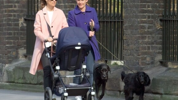 Pippa Middleton : Balade de printemps en famille avec un manteau français !