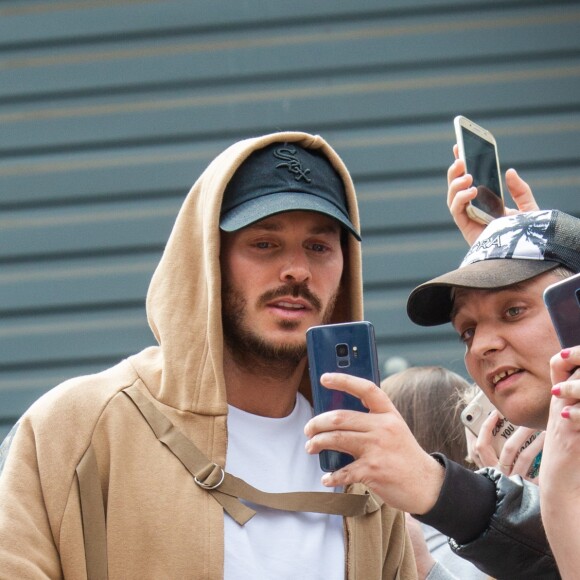 Exclusif - M. Pokora (Matt Pokora) arrive à Médiacité Liège pour la demi-finale de l'émission de The Voice Belgique, le 16 avril 2019.