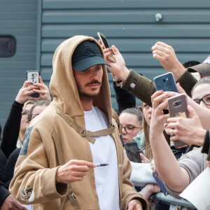 Exclusif - M. Pokora (Matt Pokora) arrive à Médiacité Liège pour la demi-finale de l'émission de The Voice Belgique, le 16 avril 2019.