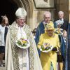 La reine Elizabeth II, accompagnée par la princesse Eugenie d'York, honorait la tradition du Royal Maundy en la chapelle St George au château de Windsor le 18 avril 2019. La souveraine y a remis des bourses contenant des pièces de monnaie à 93 bénéficiaires, soit autant que son âge (93 ans au 21 avril 2019).