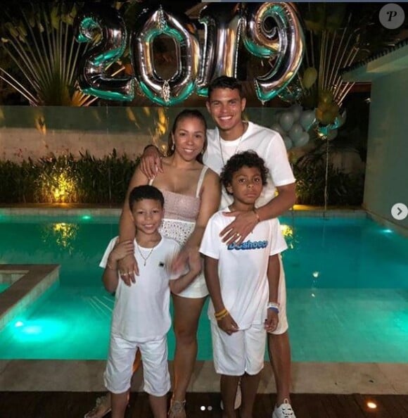 Thiago Silva, sa femme Isabele da Silva et leurs deux enfants Iago et Isago. Instagram le 1er janver 2019. 