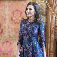 Letizia d'Espagne ressort sa robe à fleurs Carolina Herrera pour Ida Vitale