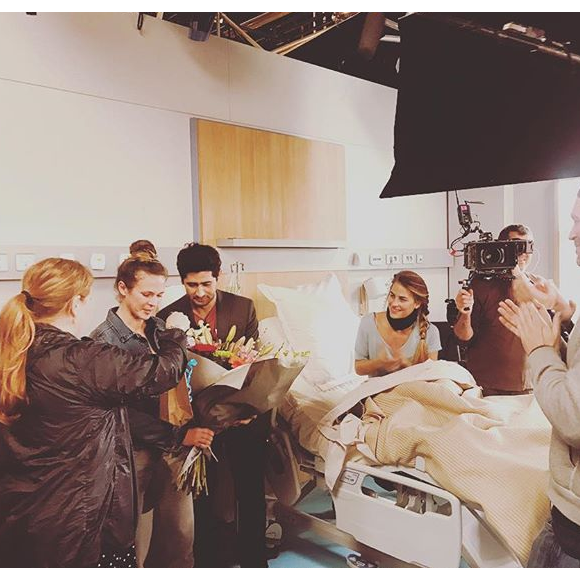 Lorie Pester lors de son dernier jour de tournage de "Demain nous appartient" - Instagram, 17 avril 2019