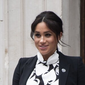 A l'occasion de la journée mondiale du droits des femmes, Meghan Markle (enceinte), duchesse de Sussex, a participé à une discussion conjointe avec le Trust "The Queen's Commonwealth" au King's College à Londres. Le 8 mars 2019