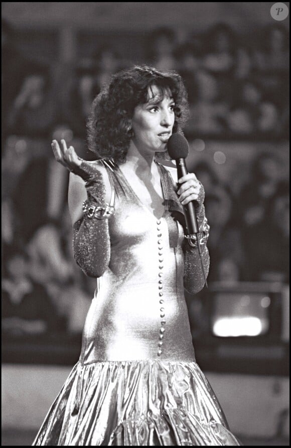 Anémone lors de l'émission "Champs Elysées" en 1982.