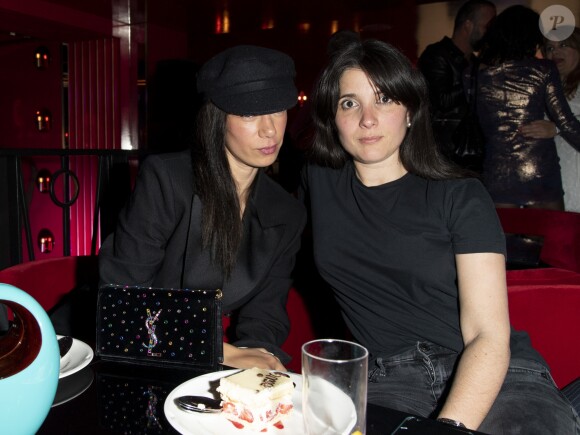 Semi-exclusif - Janane Boudili et guest lors de la soirée d'anniversaire de S.Sisley au restaurant Roxie à Paris, France, le 6mai 2019. © Pierre Perusseau/Bestimage