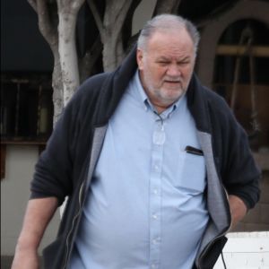 Exclusif - Thomas Markle se balade dans les rues de Rosarito au Mexique. Le 11 février 2019