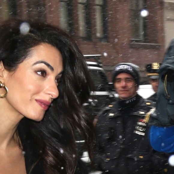 Amal Clooney arrive à l'hôtel Mark pour la baby shower de Meghan Markle à New York City, New York, Etats-Unis, le 20 février 2019.