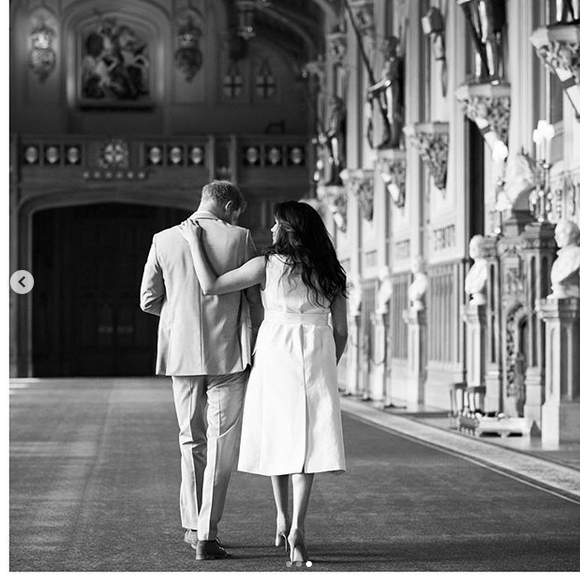 Trois nouvelles photos de famille de Meghan Markle et Harry avec leur bébé, sur Instagram, le 8 mai 2019.