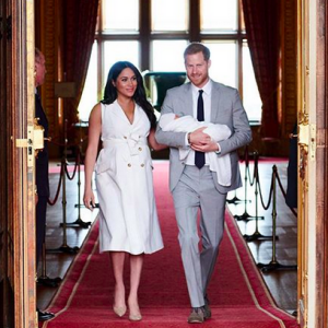 Trois nouvelles photos de famille de Meghan Markle et Harry avec leur bébé, sur Instagram, le 8 mai 2019.