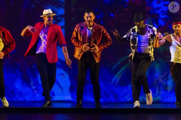 Exclusif - Christophe Licata , Robbie Kmetoni, Joel Luzolo - Spectacle "Alors on Danse" au Casino de Paris à Paris le 3 mai 2019. © Pierre Perusseau/Bestimage