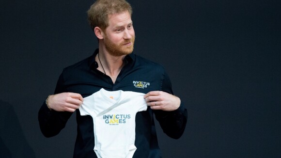 Prince Harry papa : Déjà au travail mais gâté pour la naissance d'Archie