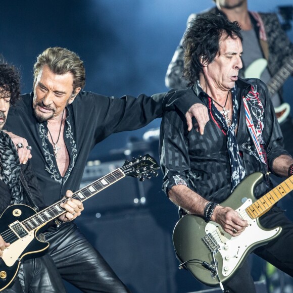 Exclusif - Yarol Poupaud et Robin Le Mesurier - Johnny Hallyday en concert au Grand Stade Lille Métropole (Stade Pierre Mauroy) à Lille. Les 9 et 10 octobre 2015 © Cyril Moreau / Bestimage