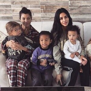 Kourtney Kardashian, son fils Reign, Saint, Chicago West et Kim Kardashian, Penelope et son arrière-grand-mère Mary Jo.