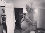 Chrissy Teigen : Nostalgique, elle s'affiche enceinte et entièrement nue