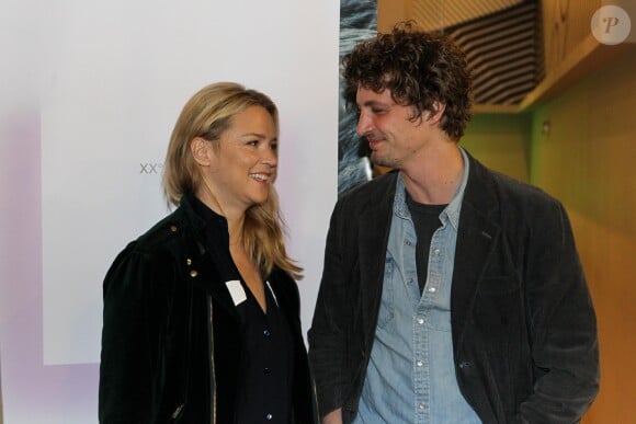Virginie Efira et son compagnon Niels Schneider - Première du film "Un amour impossible" lors du festival du film français à Athènes en Grèce le 6 avril 2019.