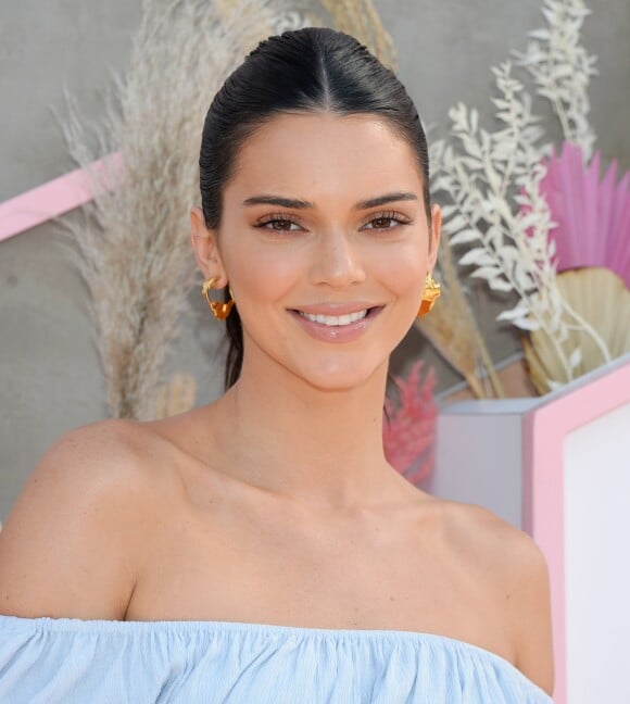 Kendall Jenner à la soirée Revolve au 2ème jour du Festival de Coachella 2019 à La Quinta, le 14 avril 2019.