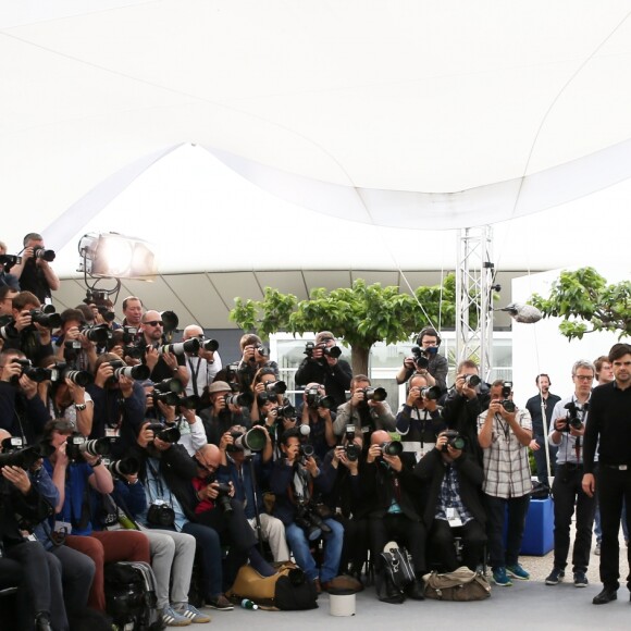 Photocall de la Palme d'or d'honneur à Alain Delon lors du 72ème Festival International du film de Cannes. Le 19 mai 2019 © Jacovides-Moreau / Bestimage