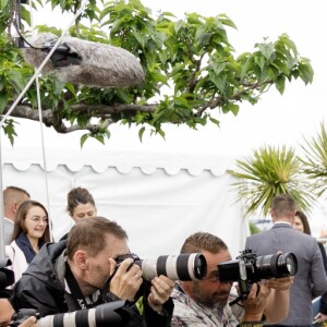 Photocall de la Palme d'or d'honneur à Alain Delon lors du 72ème Festival International du film de Cannes. Le 19 mai 2019 © Jacovides-Moreau / Bestimage