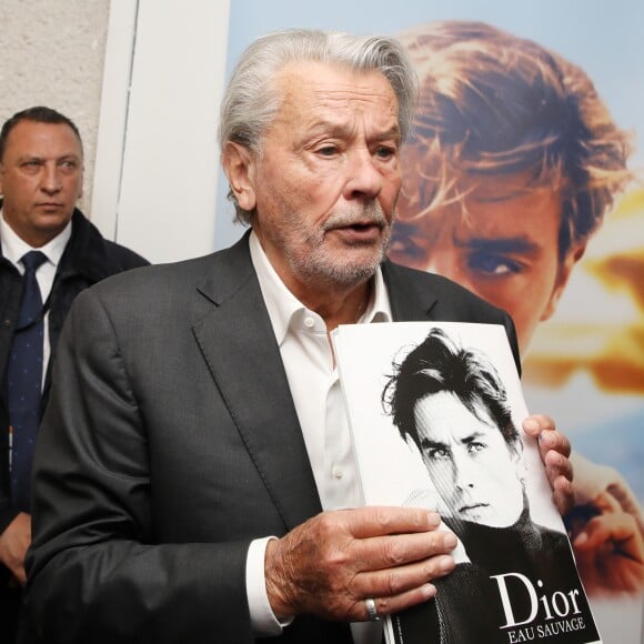 Exclusif - Alain Delon donne une master class au 72ème Festival du Film de Cannes alors qu'il s'apprête à recevoir une Palme d'Or d'honneur pour l'ensemble de sa carrière, Cannes, le 19 mai 2019. © Denis Guignebourg/BestImage