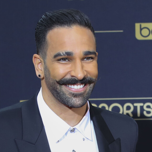 Adil Rami au photocall de la 28ème cérémonie des trophées UNFP (Union nationale des footballeurs professionnels) au Pavillon d'Armenonville à Paris, France, le 19 mai 2019.