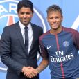 Le président du PSG Nasser Al-Khelaifi - Neymar Jr en conférence de presse au Parc des Princes pour son entrée au club de football PSG (Paris Saint-Germain). Le 4 août 2017 © Vereen / Bestimage