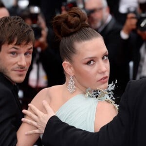 Adèle Exarchopoulos lors de la montée des marches du film Sibyl, au Festival de Cannes le 24 mai 2019