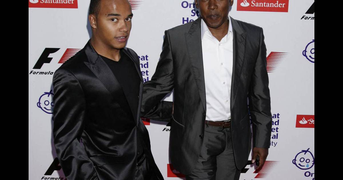 Le Pere De Lewis Hamilton Anthony Et Le Frere De Lewi Nick Purepeople