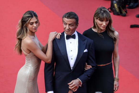 Sylvester Stallone, sa femme Jennifer Flavin et leur fille Sistine - Montée des marches du film "Hors Normes" pour la clôture du 72ème Festival International du Film de Cannes. Le 25 mai 2019 © Jacovides-Moreau / Bestimage