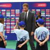 Le prince Harry, duc de Sussex, assiste au match d'ouverture de la Coupe du monde de cricket ICC 2019 entre l'Angleterre et l'Afrique du Sud au stade 'The Oval' à Londres, le 29 mai 2019.