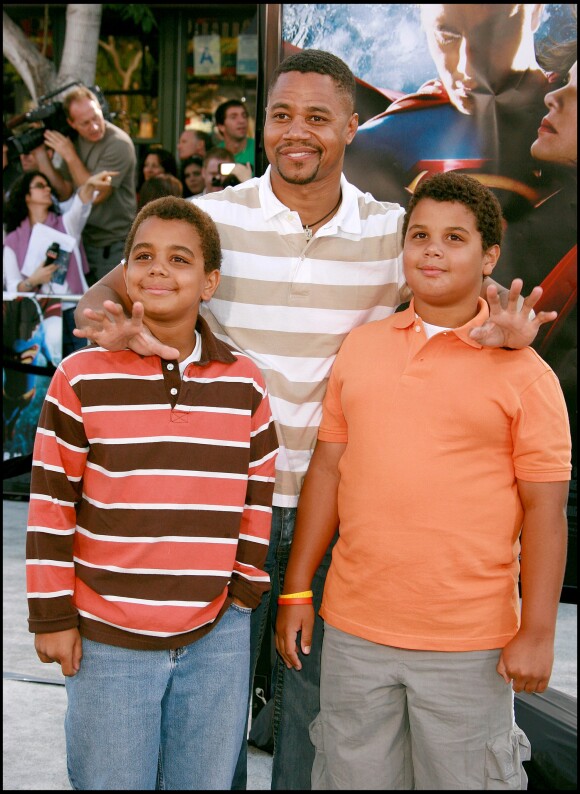 Cuba Gooding pose avec ses fils Mason et Spencer, en juin 2006.