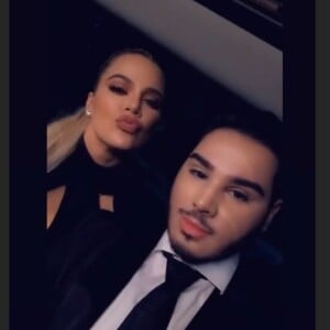 Narbeh et Khloe Kardashian complices pour le bal de promo de la Hoover High School à Glendale, en Californie le 31 mai 2019.
