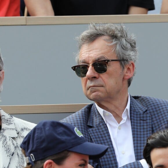 Michel Denisot et sa femme Martine dans les tribunes lors des internationaux de tennis de Roland Garros à Paris, France, le 4 juin 2019. © Jacovides-Moreau/Bestimage